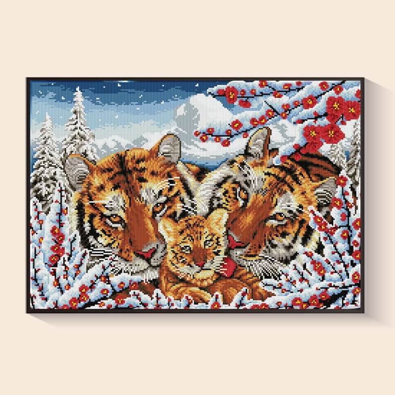 Winter Tiger Diamond Painting Kit – Family in Snow | DYC